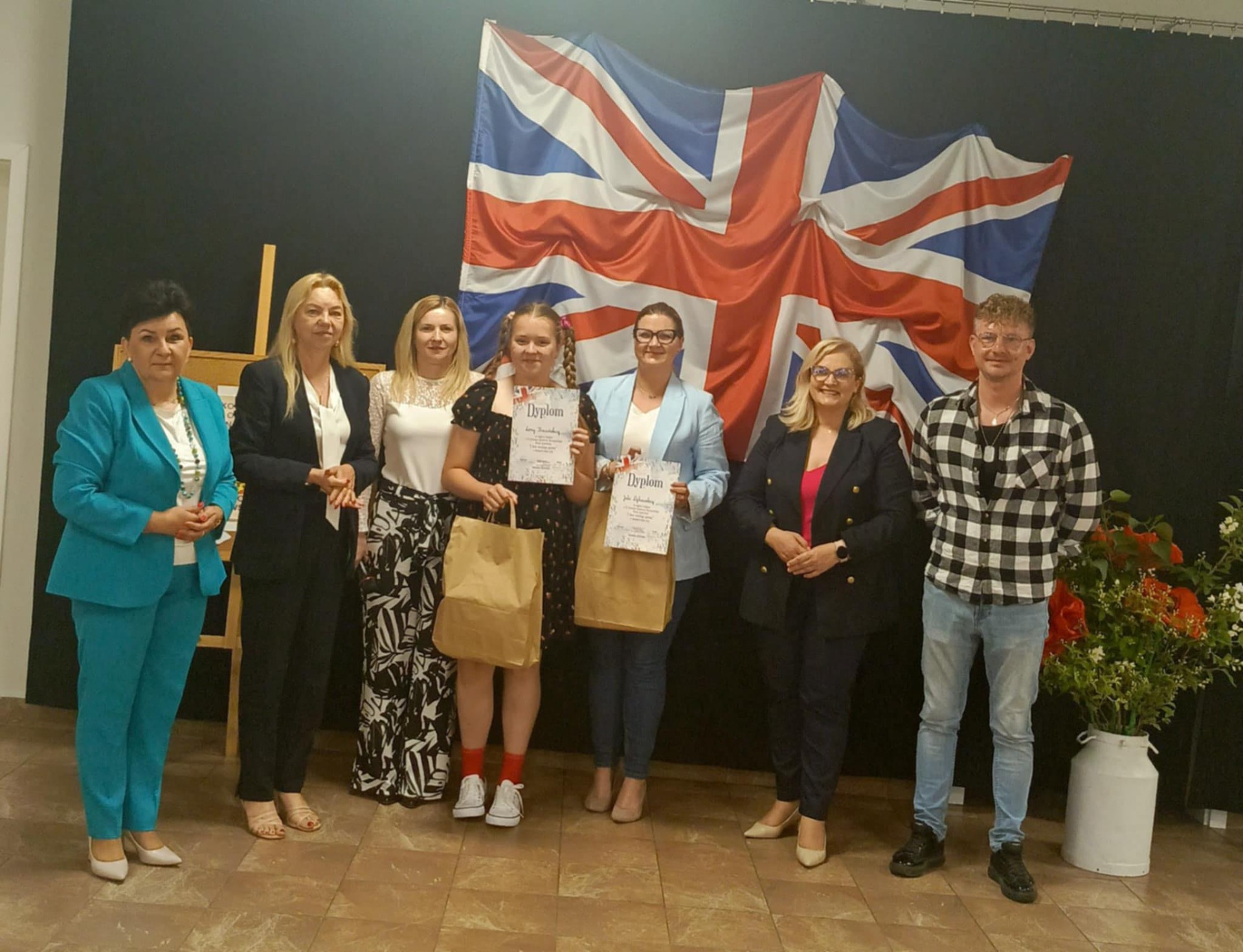 Tutaj powinien być opis obrazka