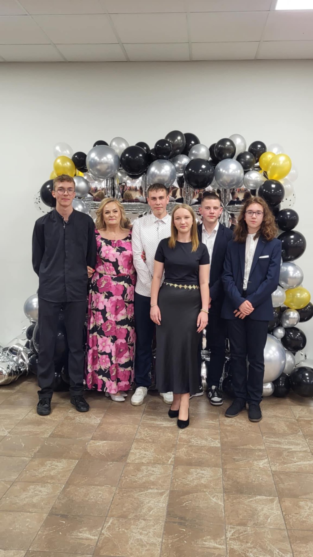 Tutaj powinien być opis obrazka