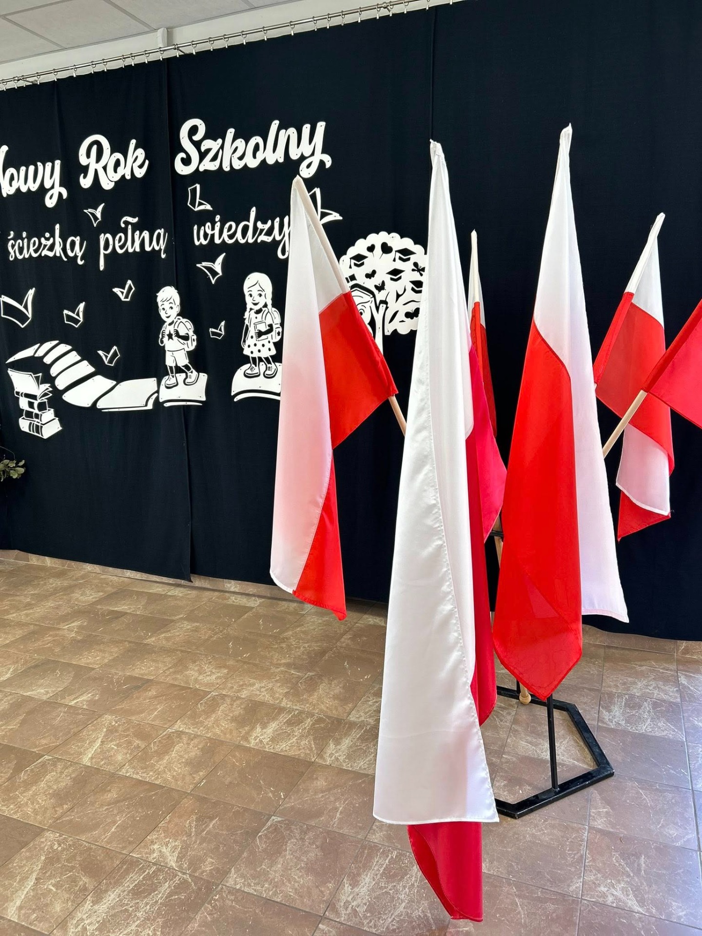 Tutaj powinien być opis obrazka