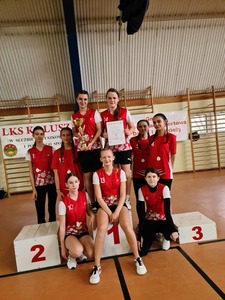 uczestniczki na podium