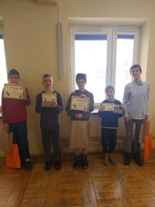 Laureaci konkursu szachowego, uczniowie SP2
