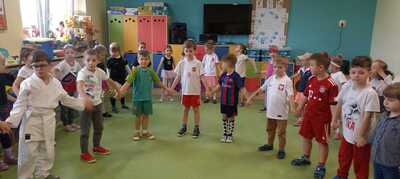 Chłopcy na balu sportowców