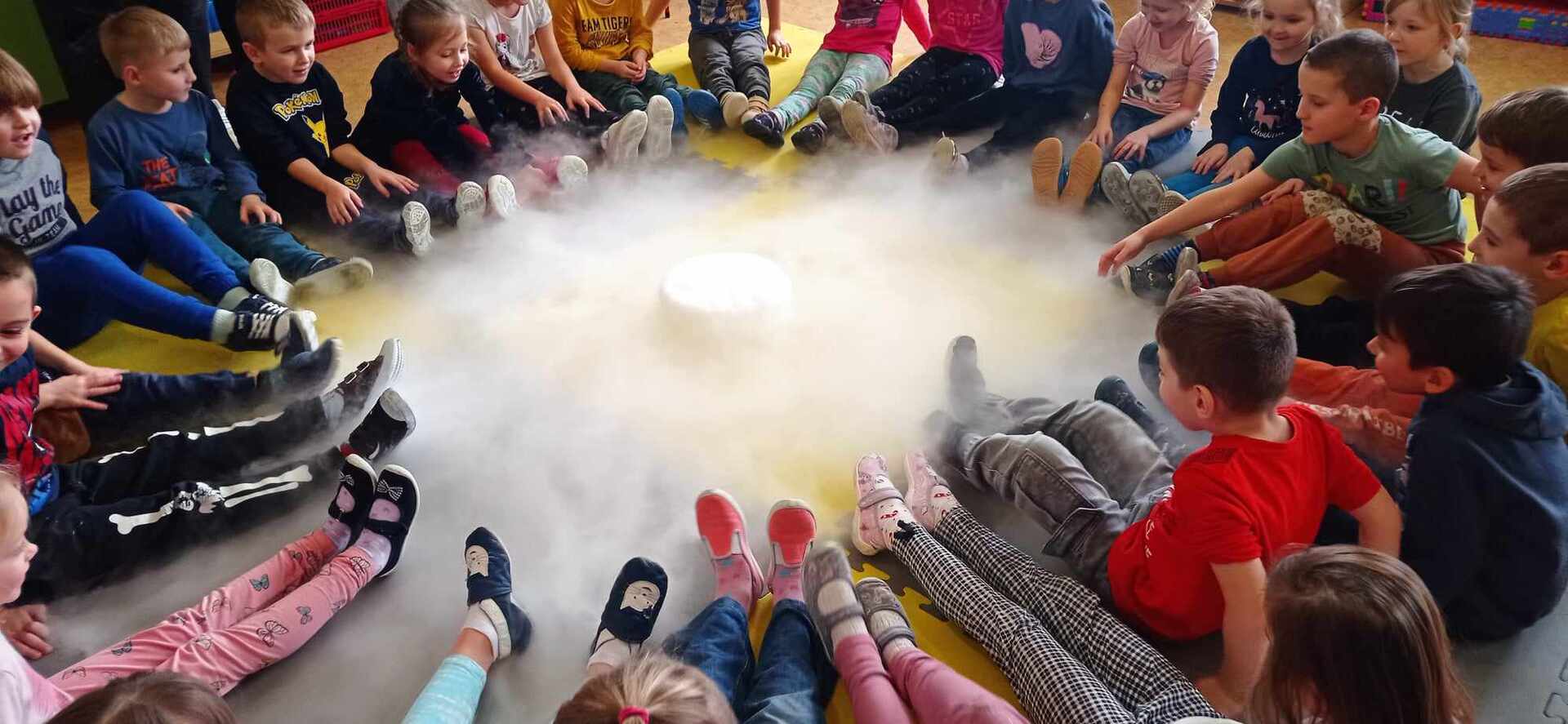 Suchy lód w przedszkolnej grupie
