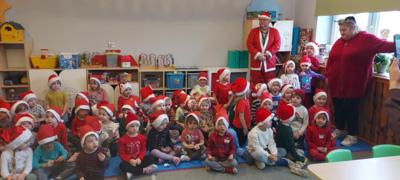 Dzieci i pomocnicy Mikołaja