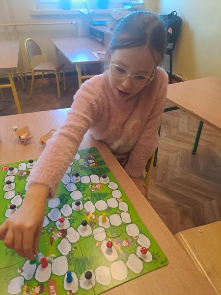 Gry planszowe świetnie uczą języka. 