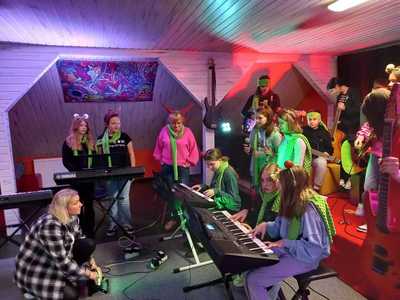 Uczniowie klasy 6a podczas warsztatów w Muzycznym Mollu