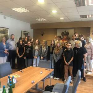 Wspólne zdjęcie z Burmistrzem Miasta Koluszki Waldemarem Chałatem