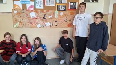 Uczniowie podczas warsztatów z języka polskiego. 