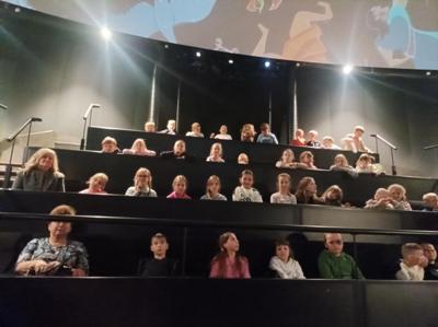 Oglądaniesenasu w planetarium