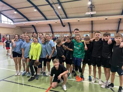 Prezentacja drużyny ze Szkoły Podstawowej w Rózycy. 