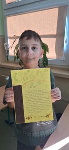 Prezentacja prac plastycznych przez ucznia. 