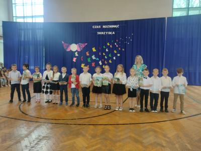 Klasa 1a z wychowawczynią Pauliną Kijewską
