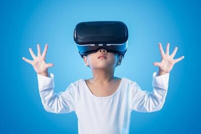 Źródło: httpswww.mjakmama24.plaktualnosciokulary-vr-nie-tylko-do-zabawy-nowa-technologia-pomoze-w-leczeniu-zeza-u-dzieci-aa-PfvM-rmrH-1ACK.html