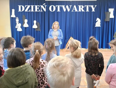 Dyrektor Szkoły Podstawowej w Gałkowie Dużym Bożena Delewska