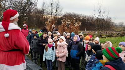 Klasa 3a i 3b podczas wizyty w Leśnym Zakątku