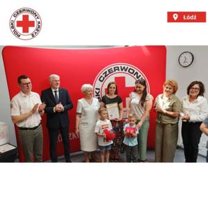 Delegacja z Przedszkola nr 3 w Koluszkach na gali wręczenia nagród za zdobycie III miejsca w województwie łódzkim