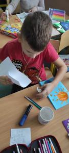 Kartki urodzinowe dla Kopernika, lekcja w ramach programu "Szkoła Przyjaciół Mikołaja Kopernika"