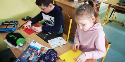 Kartki urodzinowe dla Kopernika, lekcja w ramach programu "Szkoła Przyjaciół Mikołaja Kopernika"