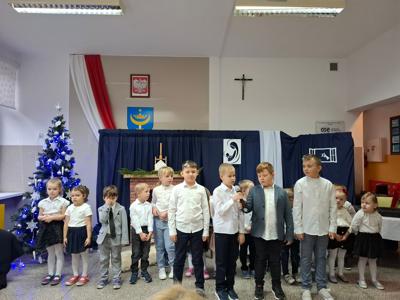 "Błękitny prezent" - Jasełka w filii w Szczawinie