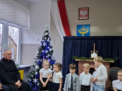 "Błękitny prezent" - Jasełka w filii w Szczawinie