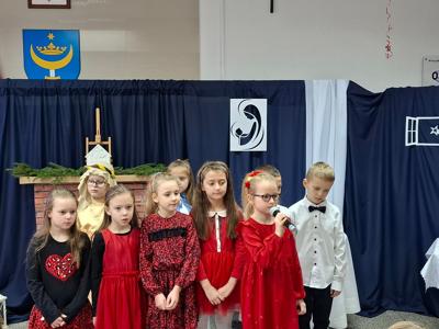 "Błękitny prezent" - Jasełka w filii w Szczawinie