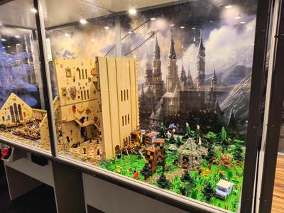 Wycieczka do Warszawy na wystawę klocków LEGO i kina Helios