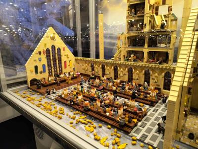 Wycieczka do Warszawy na wystawę klocków LEGO i kina Helios