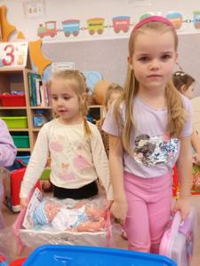 Dzieci bardzo się ucieszyły z nowych zabawek