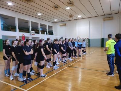 Turniej Piłki Siatkowej Dziewcząt w Czerwinie