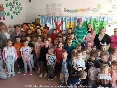 Spektakl teatralny - Zaczarowana baśń o przyjaźni