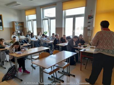 Wyjątkowa lekcja patriotyzmu - Edukatorzy z Instytutu Pamięci Narodowej w naszej szkole