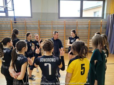 Zawody w piłkę siatkową w Wąsewie