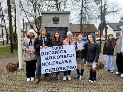 Harcerze świętują rocznicę koronacji I Króla Polski