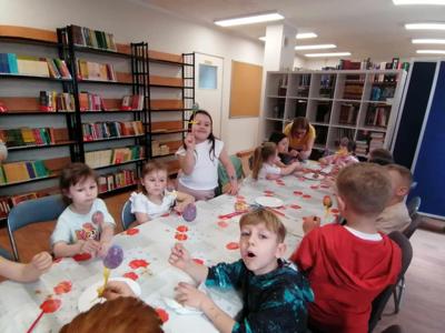 Warsztaty w bibliotece gminnej w Goworowie