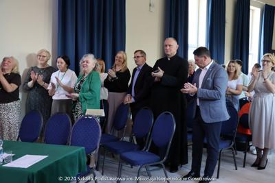 "Widać dzisiaj niebem jest ziemia". 