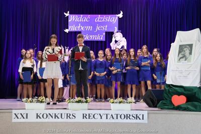 "Widać dzisiaj niebem jest ziemia". 