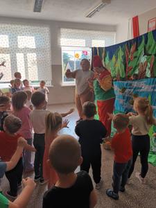 Przedstawienie "Krasnal Iskierka i przyjaciele"