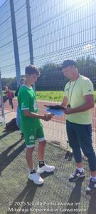 Zawody gminne dziewcząt i chłopców w mini piłkę nożną klas 4 – 6 oraz w piłkę nożną klas 7 – 8.