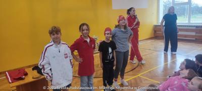 Lekcja z Mistrzem – Emanuela Wikieł w klasach 1-3 w ramach programu „Mały Mistrz”