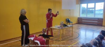 Lekcja z Mistrzem – Emanuela Wikieł w klasach 1-3 w ramach programu „Mały Mistrz”