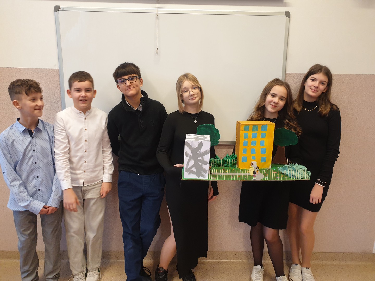 Projekt na podstawie lektury „KATARYNKA”