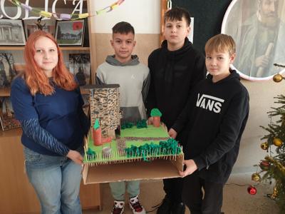 Projekt na podstawie lektury „KATARYNKA”