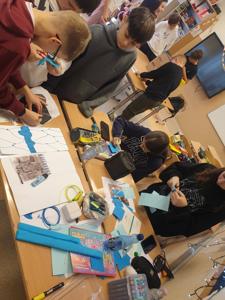 Projekt na podstawie lektury „KATARYNKA”