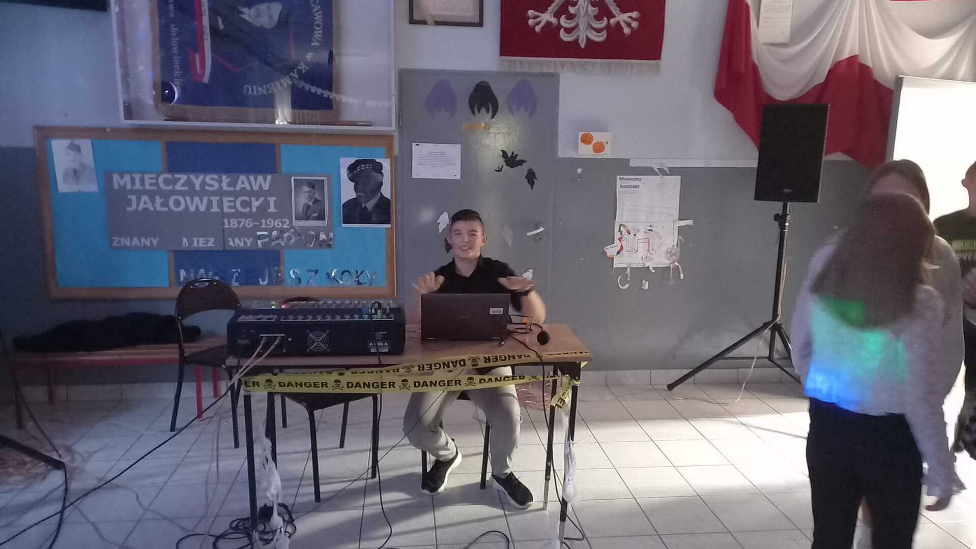 Tutaj powinien być opis