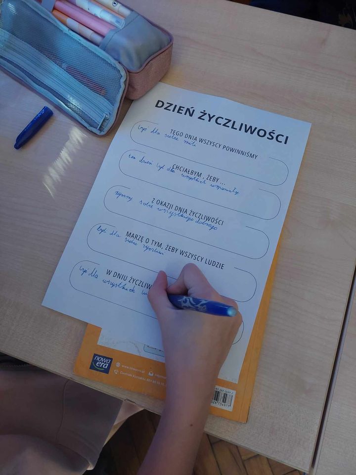 Tutaj powinien być opis obrazka