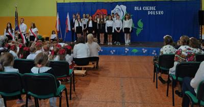 Występ uczniów klasy VII