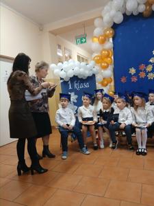 Upominki od przedstawicieli UG w Drużbicach 