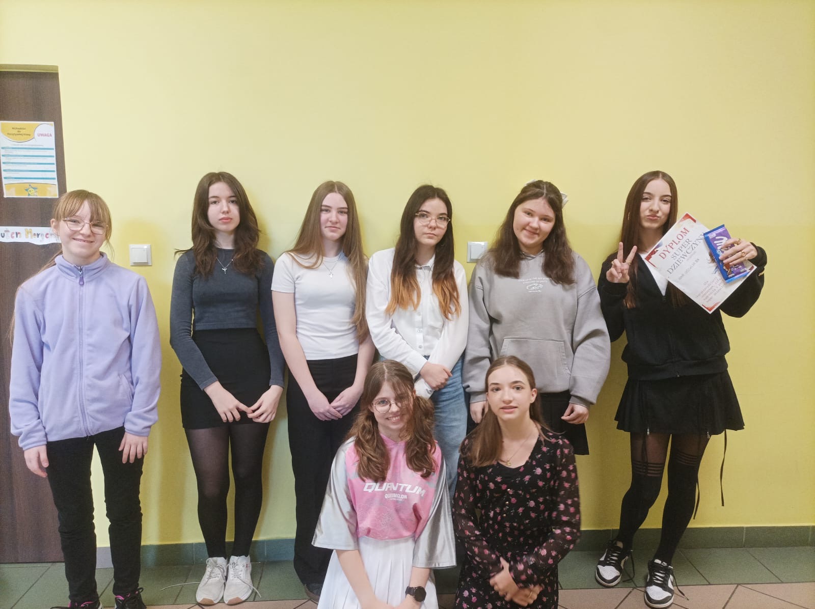 Tutaj powinien być opis obrazka