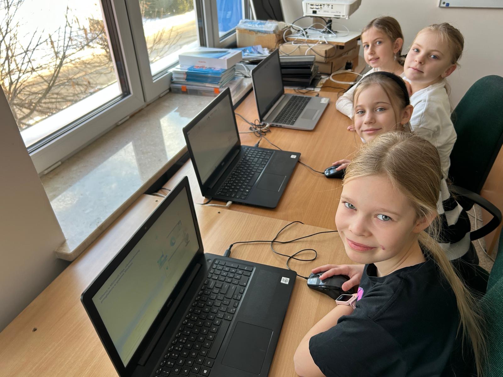 Tutaj powinien być opis obrazka