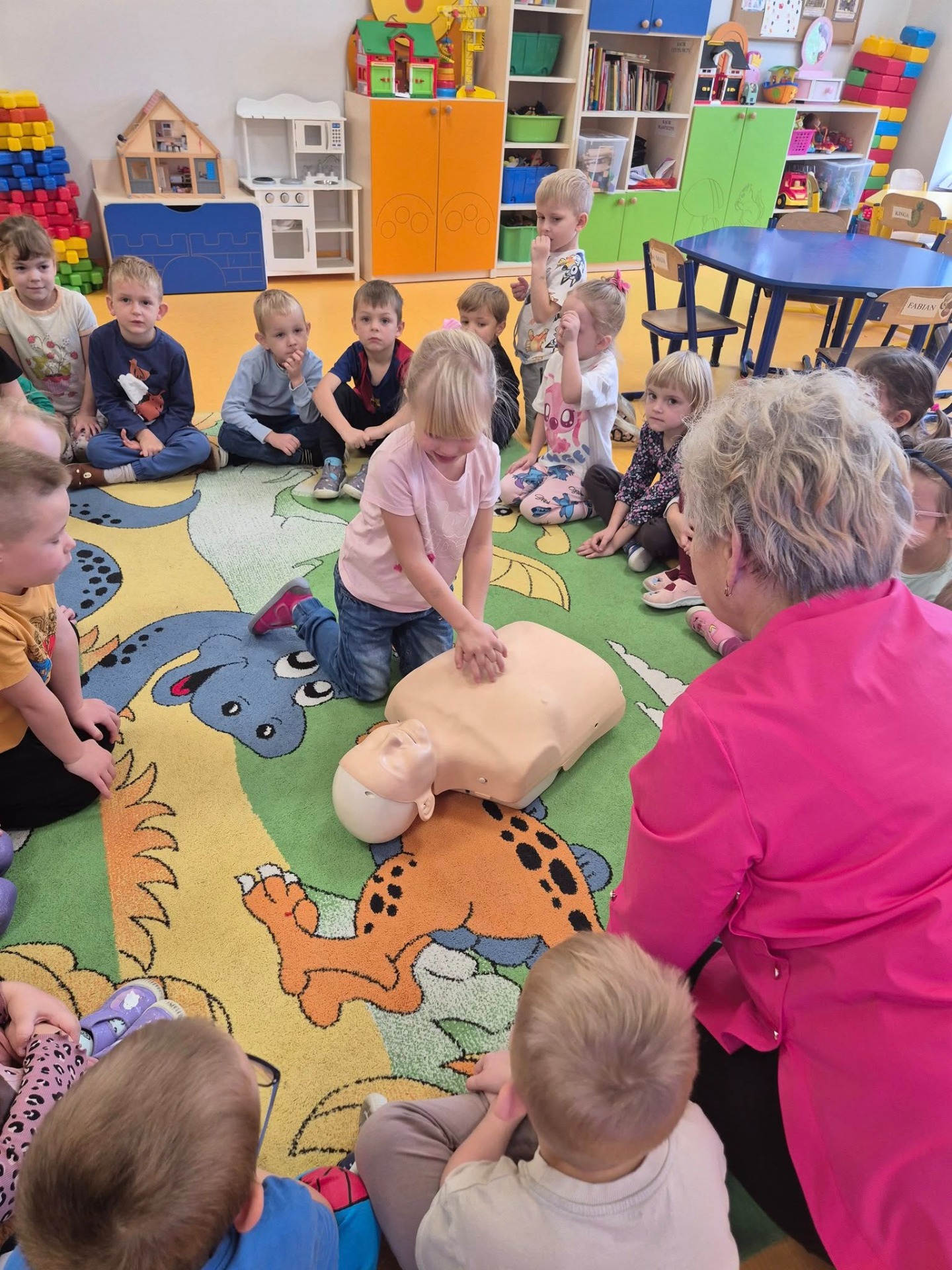Tutaj powinien być opis obrazka